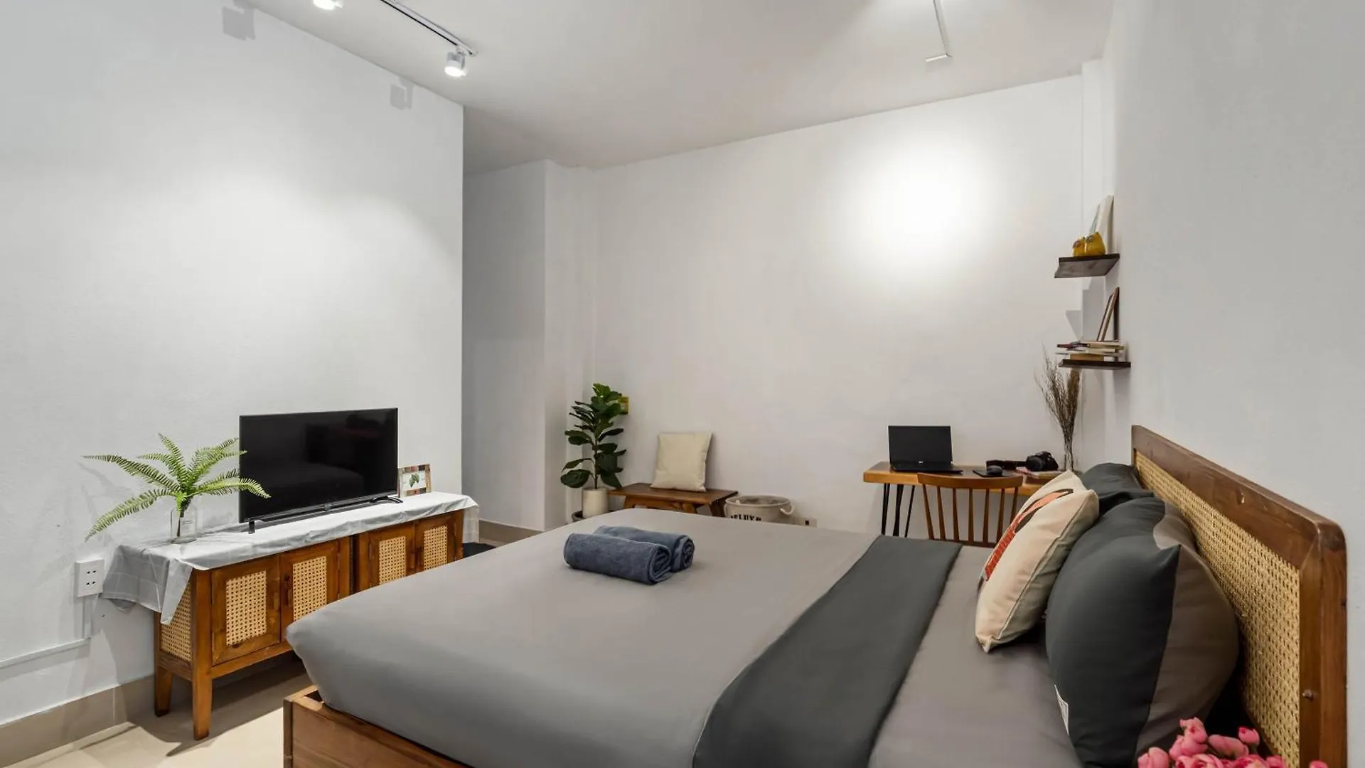 Holo Le Thanh Ton Saigon Serviced Homestay Ho Chi Minh City 0*,  Vietnam