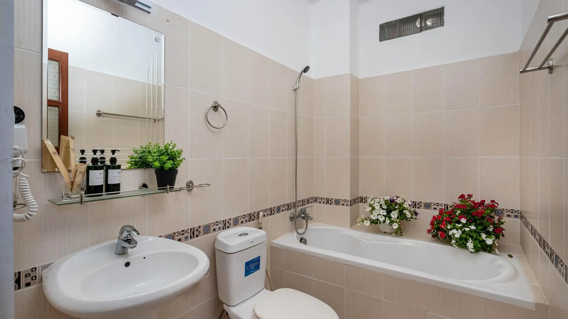 Holo Le Thanh Ton Saigon Serviced Homestay Thành Pho Ho Chí Minh